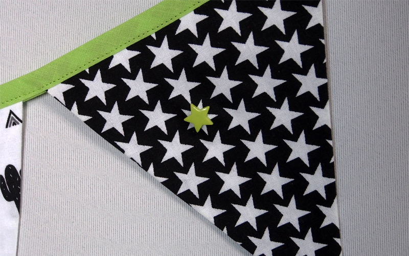 Guirlande de fanions fait main Lou & tralala