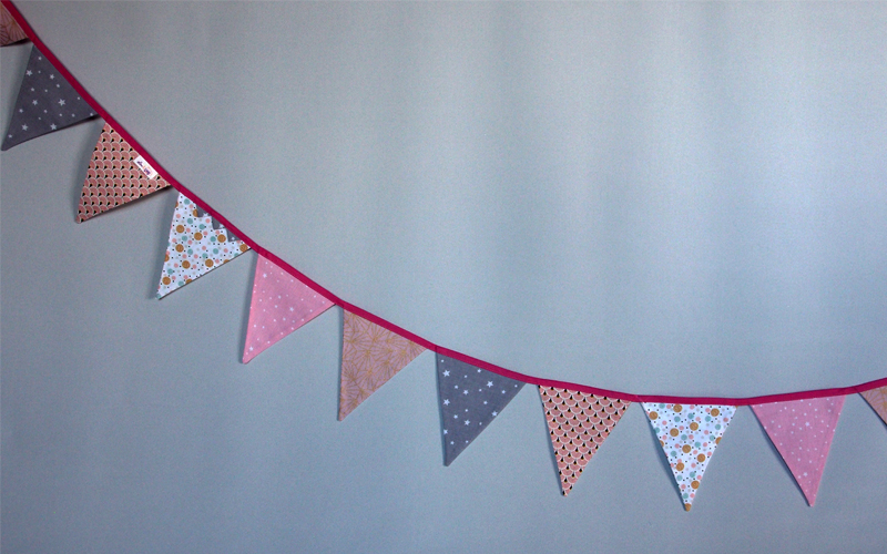 Guirlande de fanions fait main Lou & tralala
