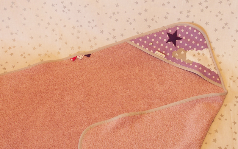 Cape de bain étoiles Lou et tralala 